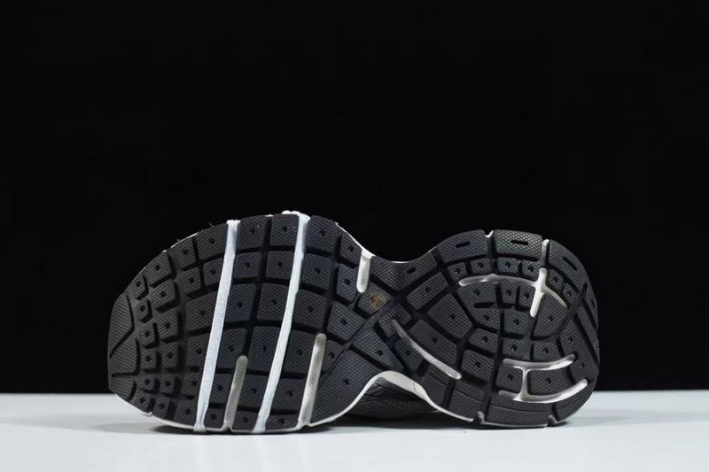 발렌시아가 3XL 스니커즈 그레이 화이트 레드 -해외배송-