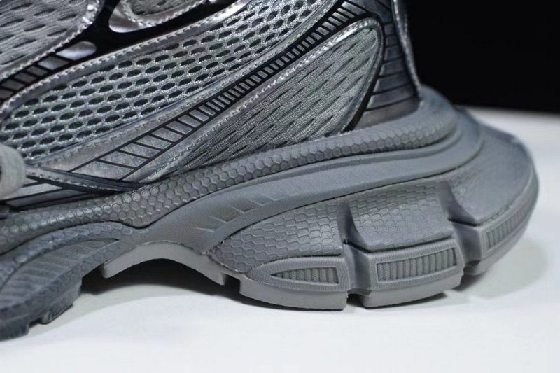 발렌시아가 3XL 스니커즈 블랙 -해외배송-