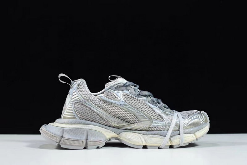 발렌시아가 3XL 스니커즈 라이트 베이지 -해외배송-