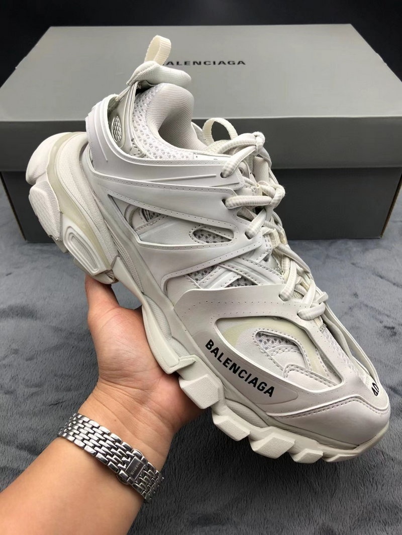 발렌시아가 트랙 스니커즈 화이트