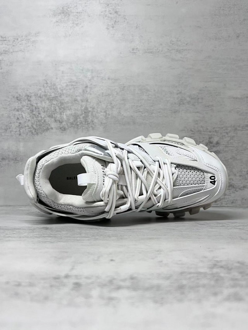 발렌시아가 트랙 스니커즈 화이트