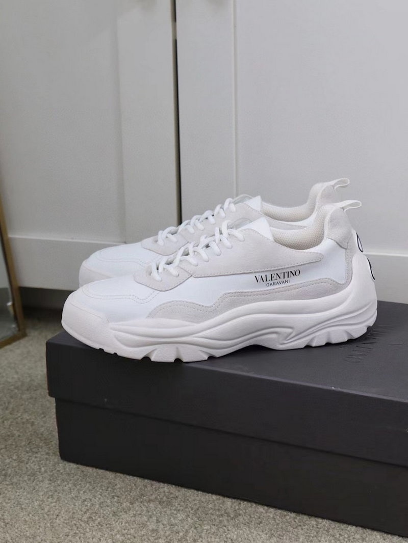 발렌티노 송아지 가죽 검보이 스니커즈 화이트 -해외배송-