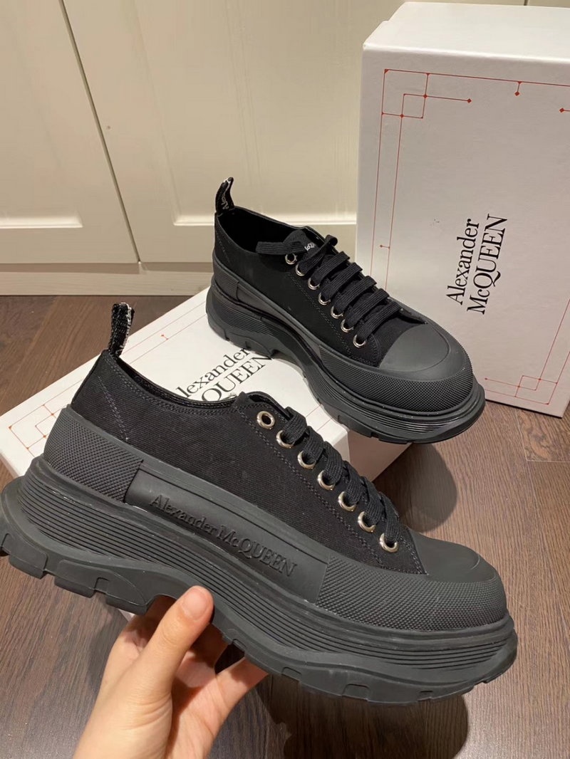 알렉산더 맥퀸 트레드 슬릭 레이스 업 블랙 -해외배송-