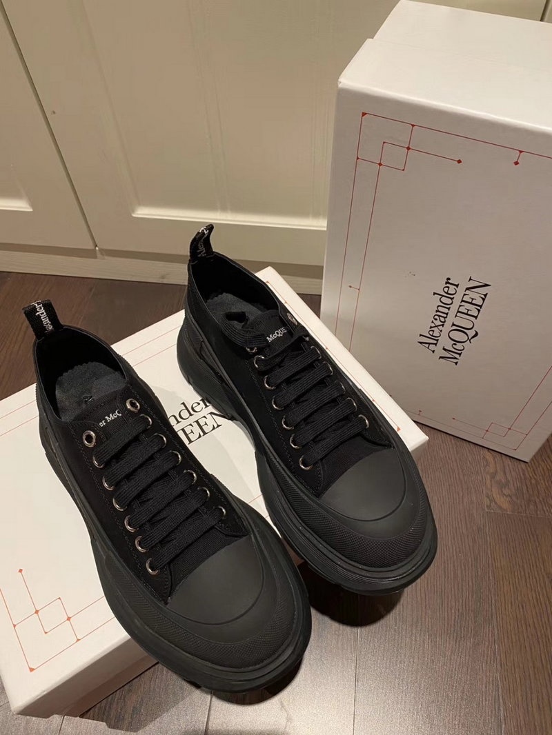 알렉산더 맥퀸 트레드 슬릭 레이스 업 블랙 -해외배송-