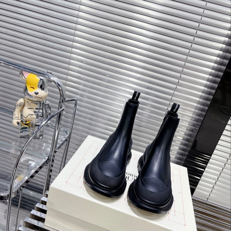 알렉산더맥퀸 트레드 슬릭 첼시부츠 -해외배송-