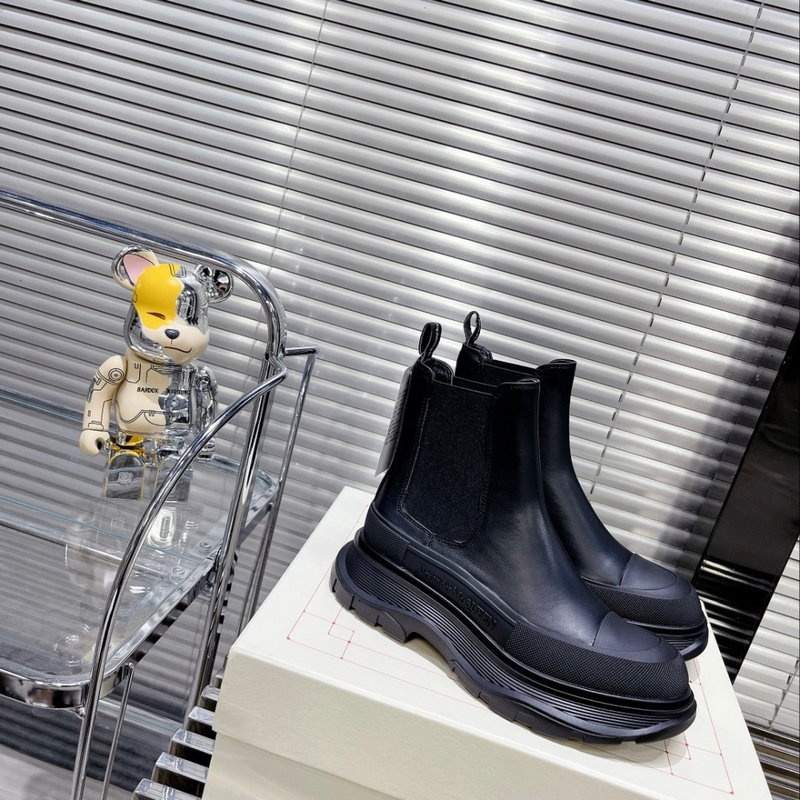 알렉산더맥퀸 트레드 슬릭 첼시부츠 -해외배송-