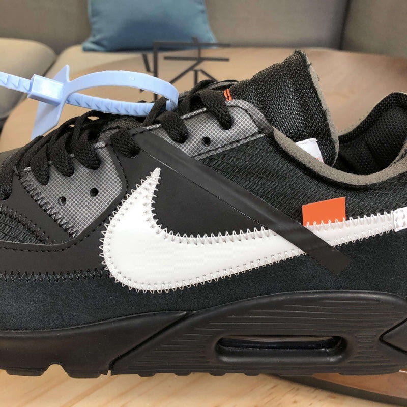 나이키 x 오프화이트 에어맥스 90 V2 블랙 화이트