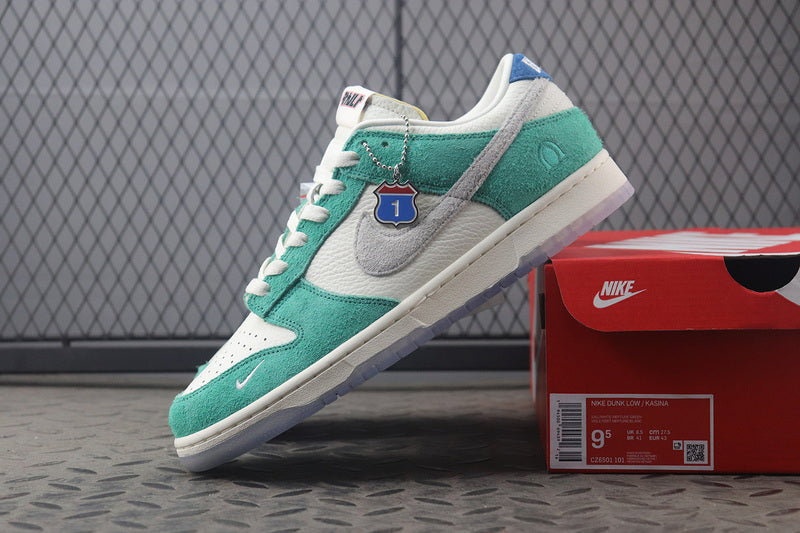 나이키 x 카시나 덩크 로우 로드 사인 - 카시나 한정 -해외배송-