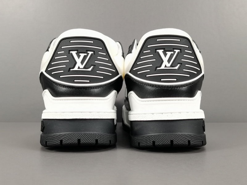루이비통 트레이너 스니커즈 화이트/블랙 -해외배송-