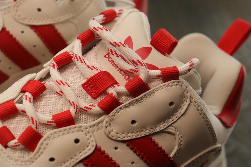 발렌시아가 x 아디다스 트리플 S 스니커즈 화이트 레드