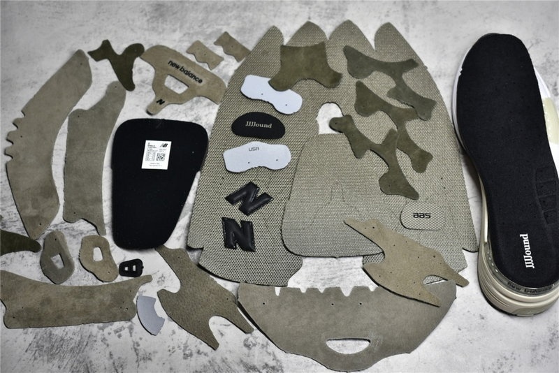 뉴발란스 x JJJ자운드 992 메이드 인 USA 그레이