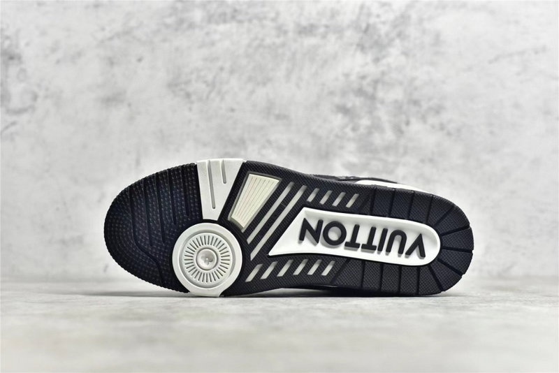 루이비통 LV 트레이너 스니커즈 모노그램 - 데님 블랙