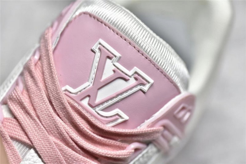 루이비통 LV 트레이너 스니커즈 모노그램 - 핑크