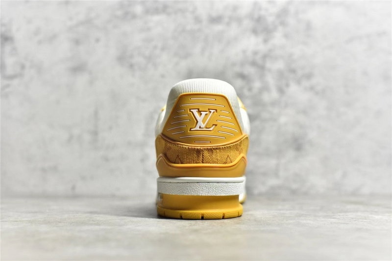 루이비통 LV 트레이너 스니커즈 모노그램 데님 - 옐로우