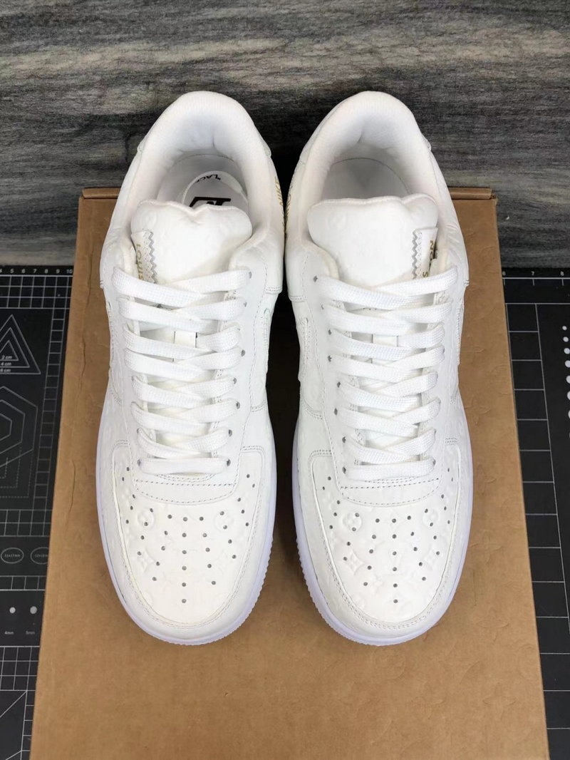 루이비통 x 나이키 에어포스 1 로우 스니커즈 바이 버질 아블로 화이트