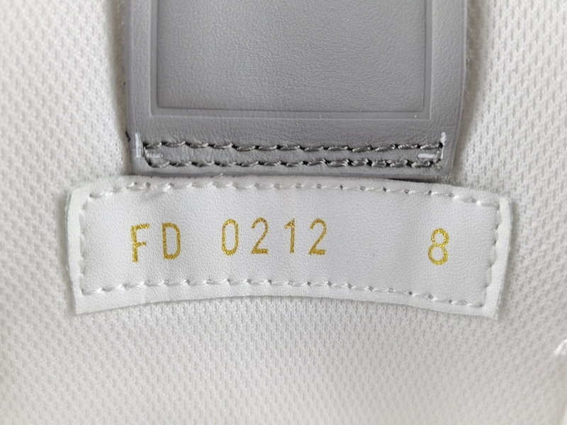 루이비통 넘버 54 LV 트레이너 스니커즈 그레이 -해외배송-