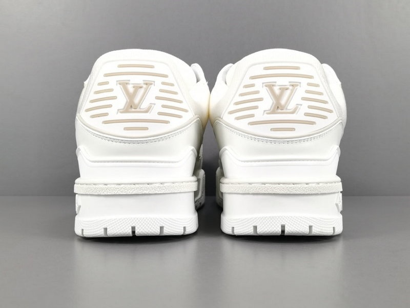 루이비통 트레이너 스니커즈 화이트 -해외배송-