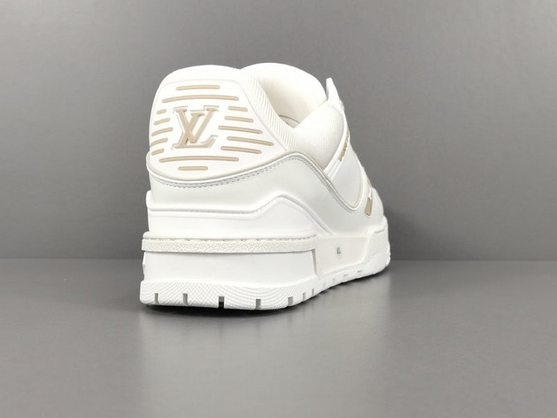 루이비통 트레이너 스니커즈 화이트 -해외배송-