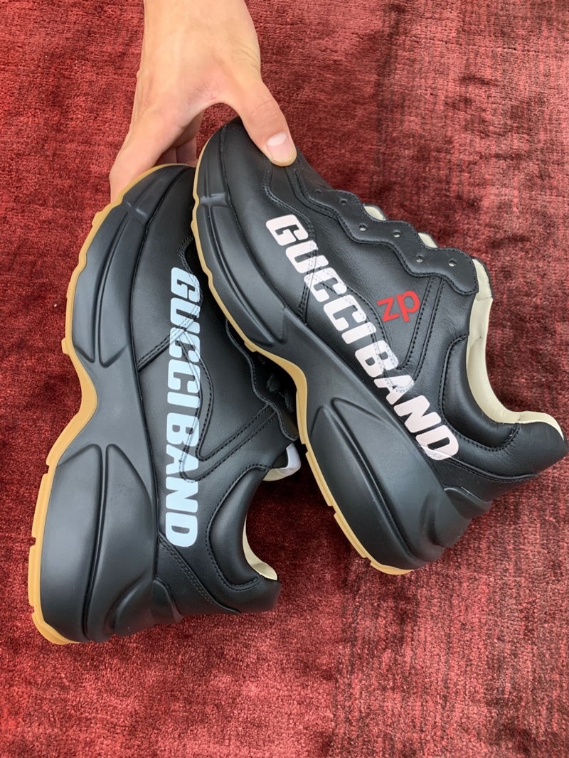 구찌 라이톤 레더 밴드 스니커즈 블랙