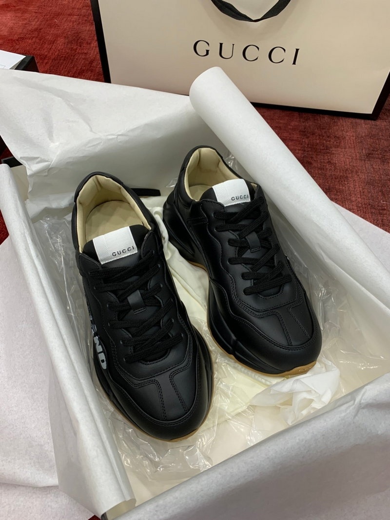 구찌 라이톤 레더 밴드 스니커즈 블랙