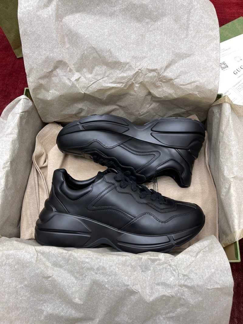 구찌 라이톤 레더 스니커즈 블랙