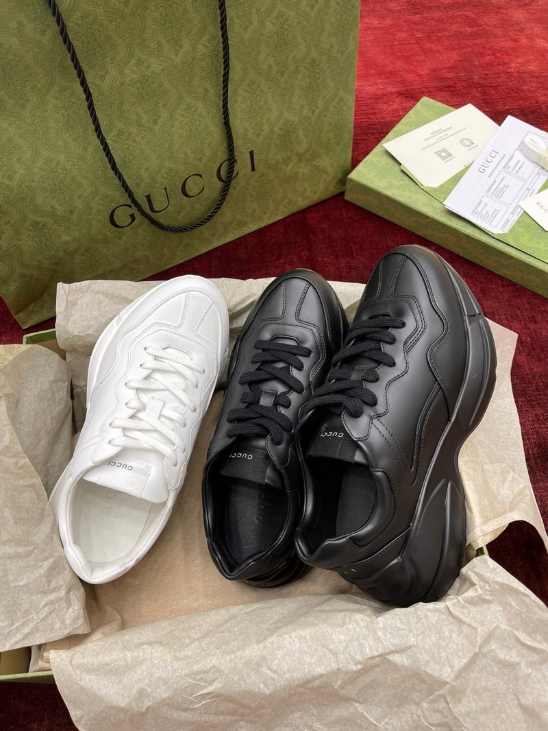 구찌 라이톤 레더 스니커즈 블랙