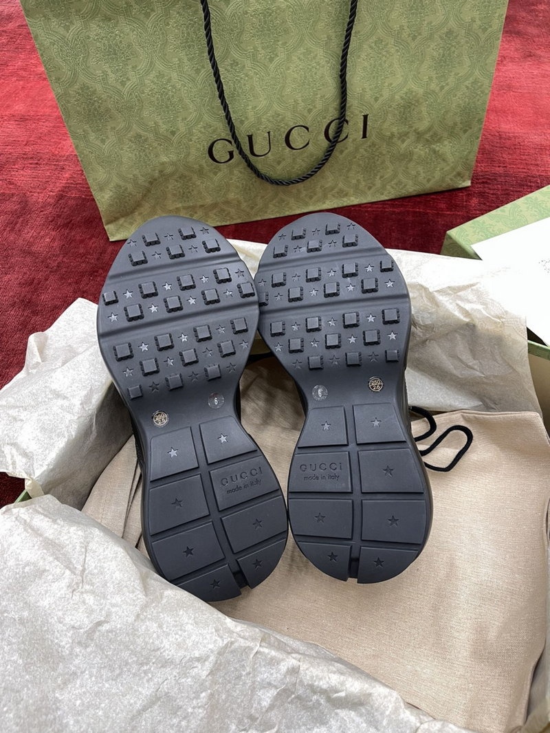 구찌 라이톤 레더 스니커즈 블랙