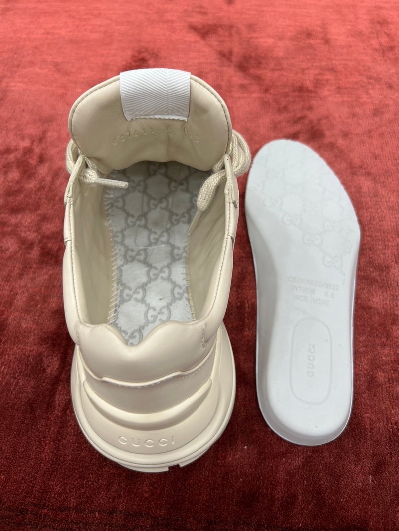 구찌 라이톤 레더 스니커즈 타이거