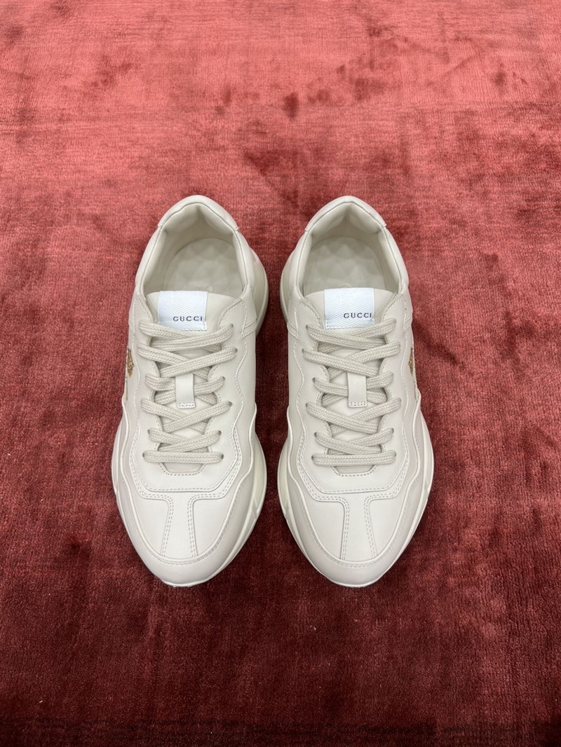 구찌 라이톤 레더 스니커즈 타이거