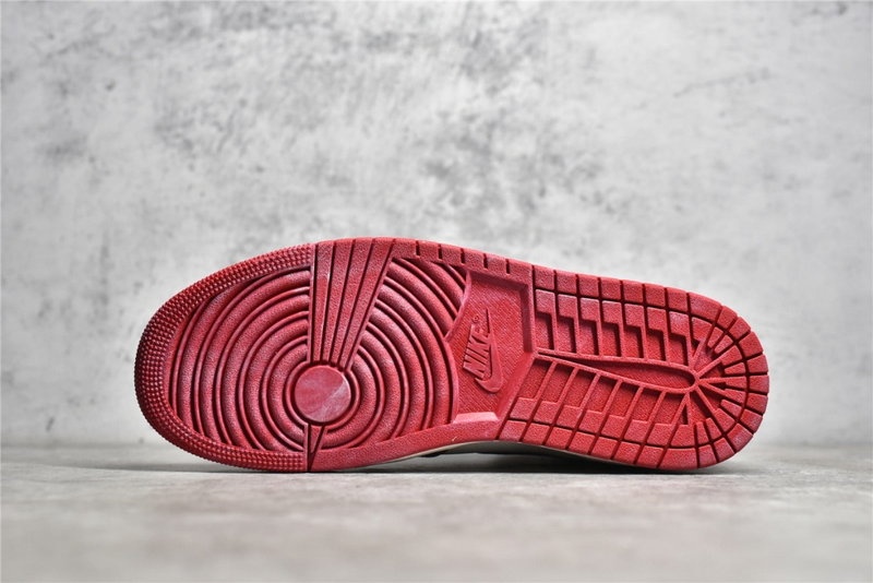 나이키 조던 1 레트로 하이 OG 시카고 2022