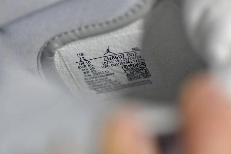 디올 x 나이키 OG 조던1 하이탑 스니커즈