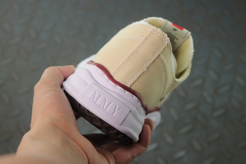 메종 미하라 야스히로 피터슨 OG 솔 캔버스 로우탑 스니커즈 내츄럴