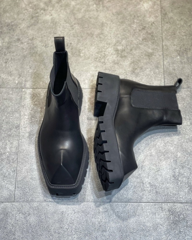 발렌시아가 라이노 앵클 부츠 -  ( 671291 WBB50 1000 )