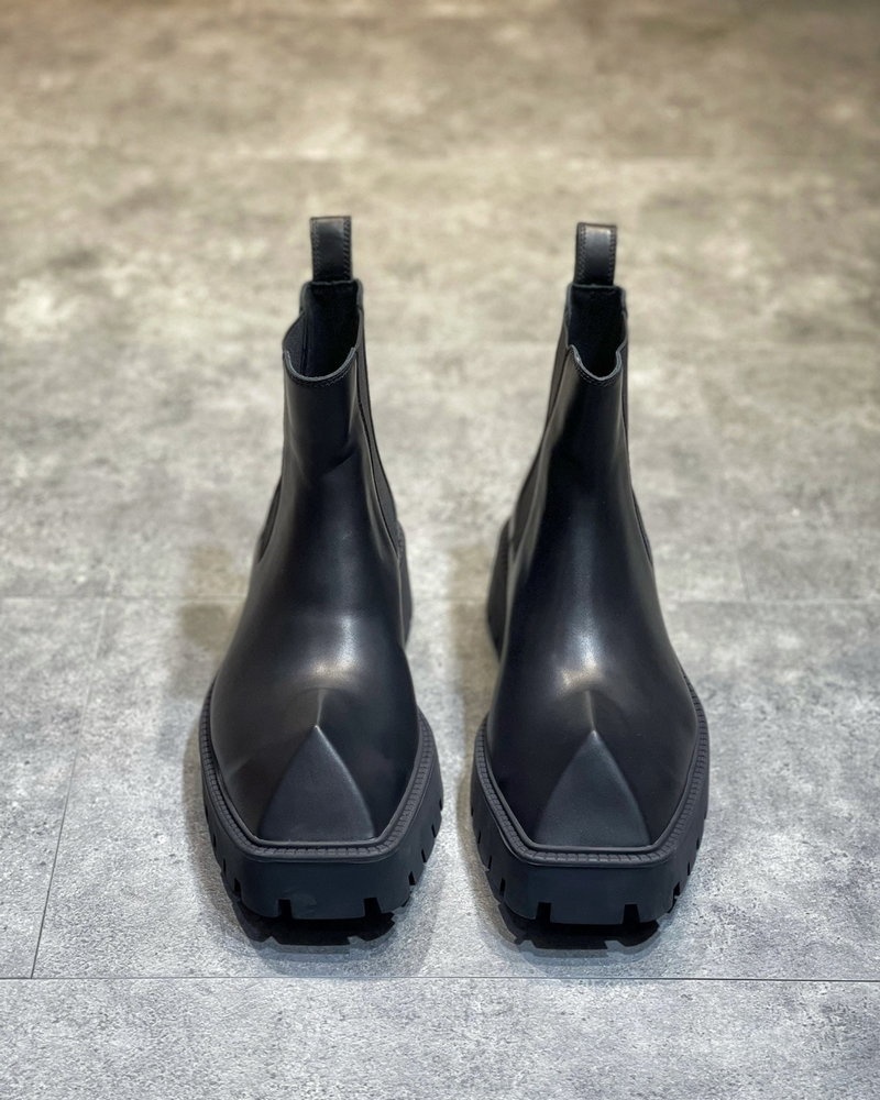 발렌시아가 라이노 앵클 부츠 -  ( 671291 WBB50 1000 )