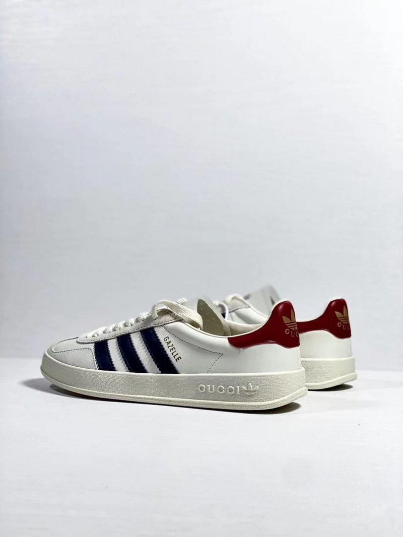 구찌 x 아디다스 가젤 스니커즈 (화이트네이비)