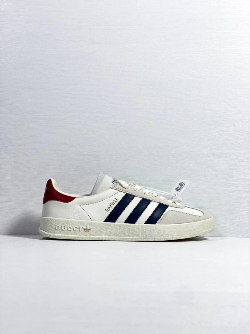 구찌 x 아디다스 가젤 스니커즈 (화이트네이비)