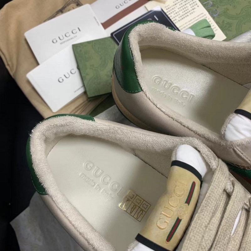 구찌 스크리너 GG 캔버스 디스트레스드 스니커즈