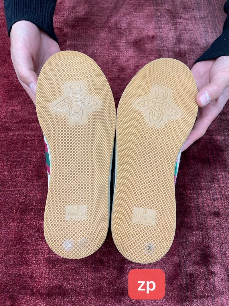 구찌 스크리너 화이트 GG 실버 라이트  -여성용-