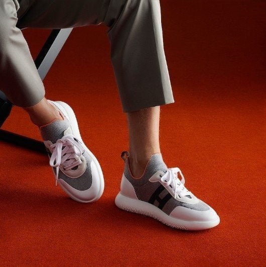 에르메스 크루 스니커즈