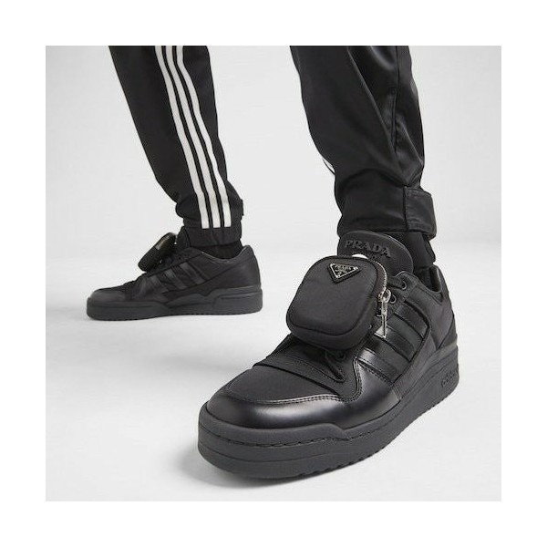 프라다 x 아디다스 리나일론 포럼 스니커즈 (블랙)