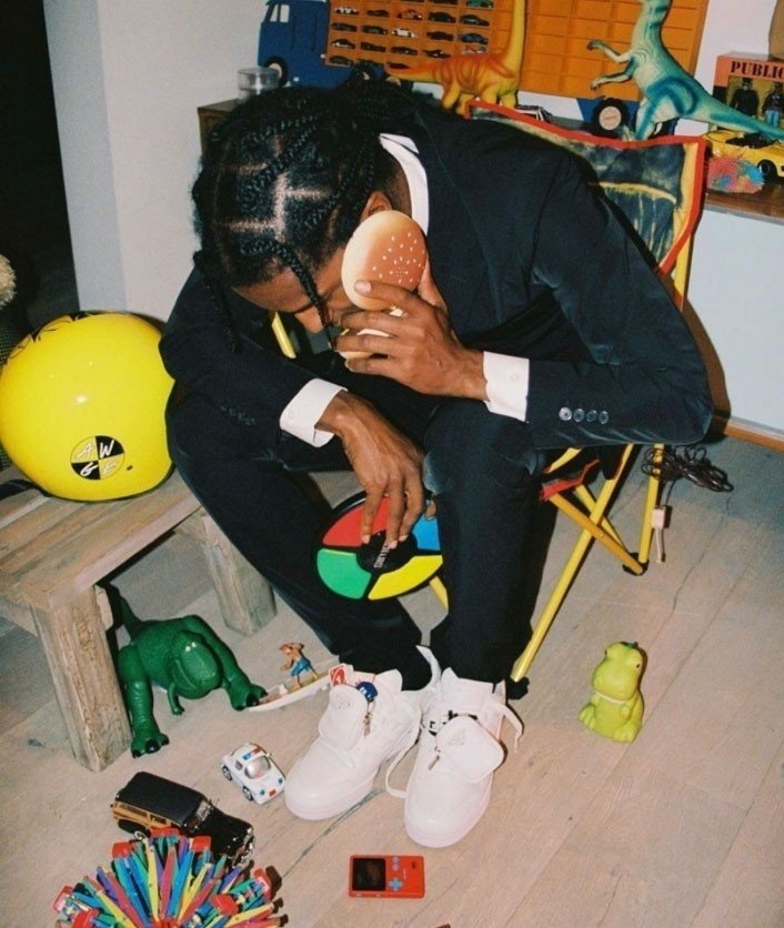 프라다 x 아디다스 리나일론 포럼 스니커즈 (화이트)