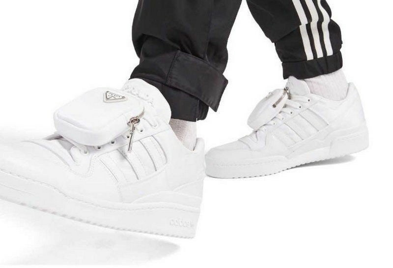 프라다 x 아디다스 리나일론 포럼 스니커즈 (화이트)