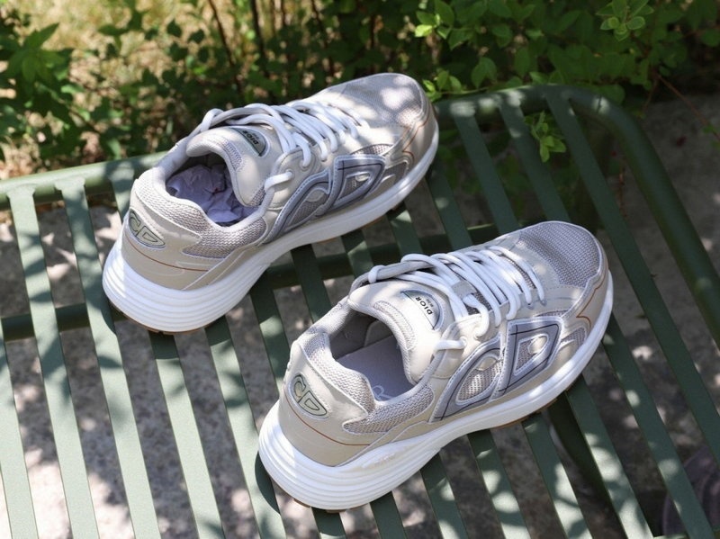 디올 22S/S B30 로우탑 스니커즈 크림