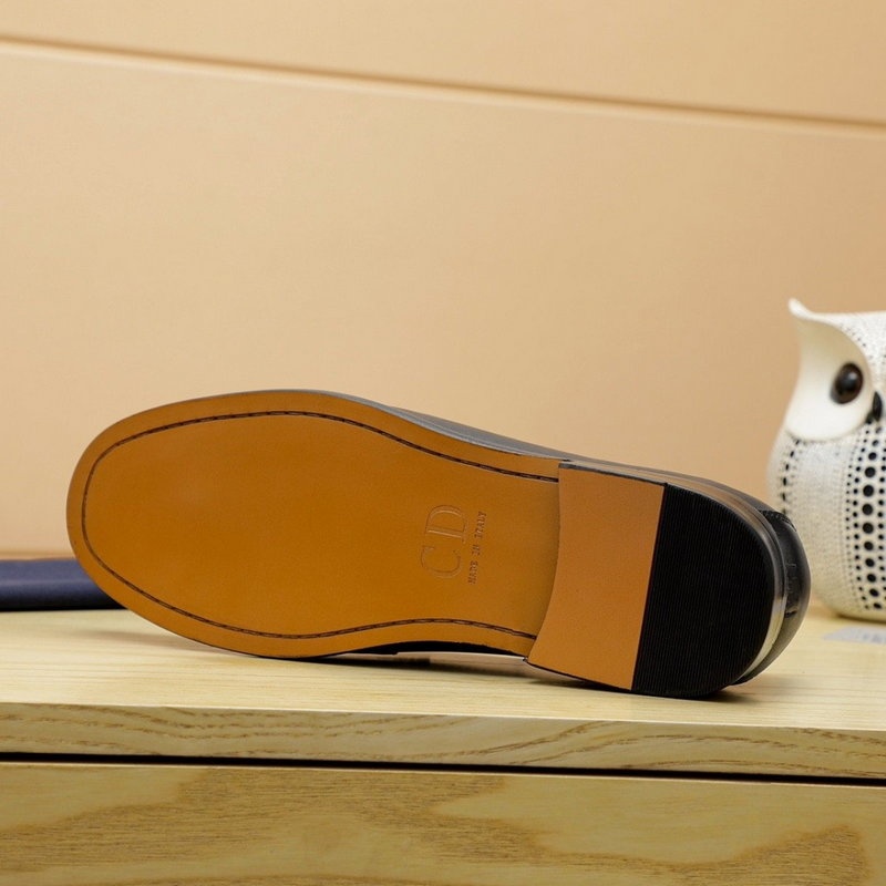 디올 버클 익스플로어 래더 로퍼