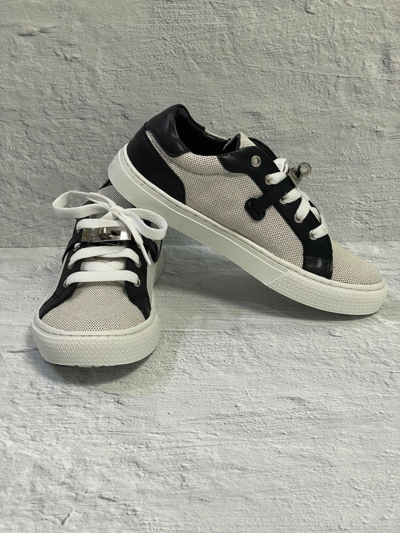 에르메스 데이 켈리 스니커즈 (블랙)