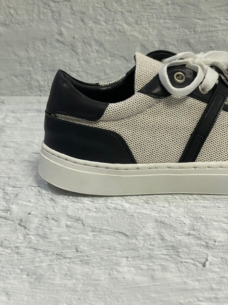 에르메스 데이 켈리 스니커즈 (블랙)