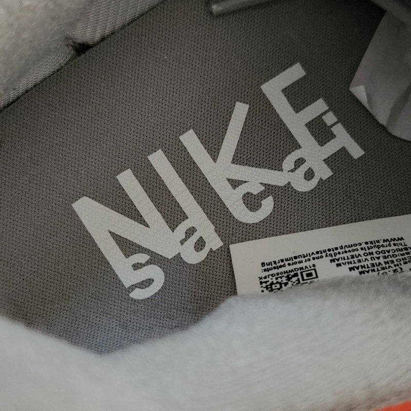 나이키 x 사카이 x 프라그먼트 LD와플 라이트 스모크 그레이