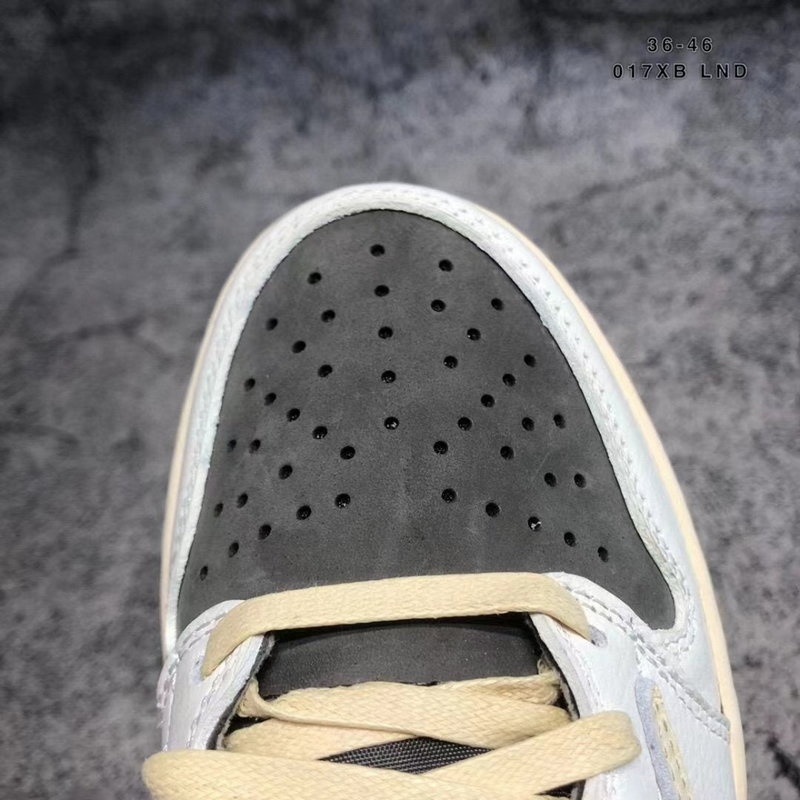 나이키 x 트래비스 스캇 조던1 로우 리버스모카