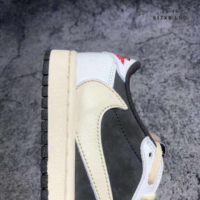 나이키 x 트래비스 스캇 조던1 로우 리버스모카