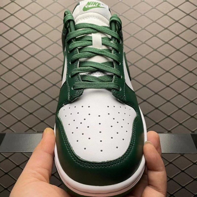 나이키 덩크 로우 스니커즈 - 레트로 바시티그린